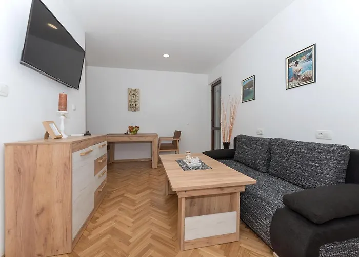 Apartman Royal M&m *