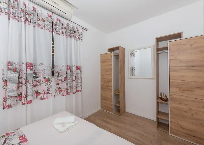 Apartman Royal M&m *