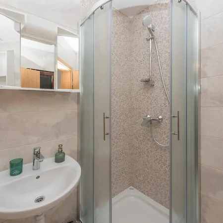 Royal M&m * Makarska