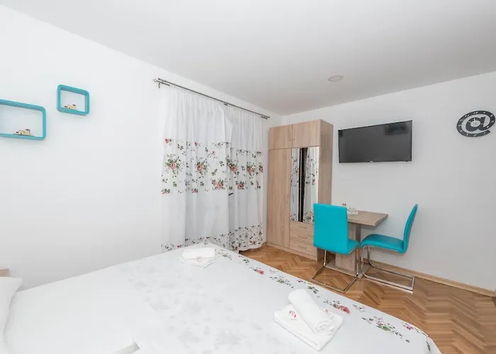 Royal M&m * Makarska