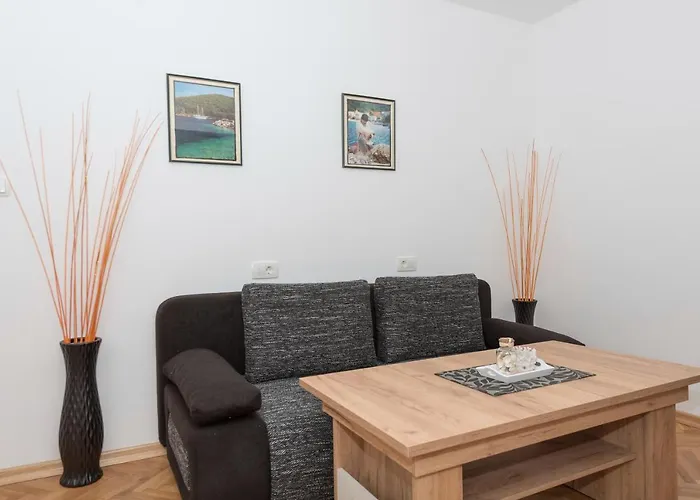 Апартаменти Royal M&m *